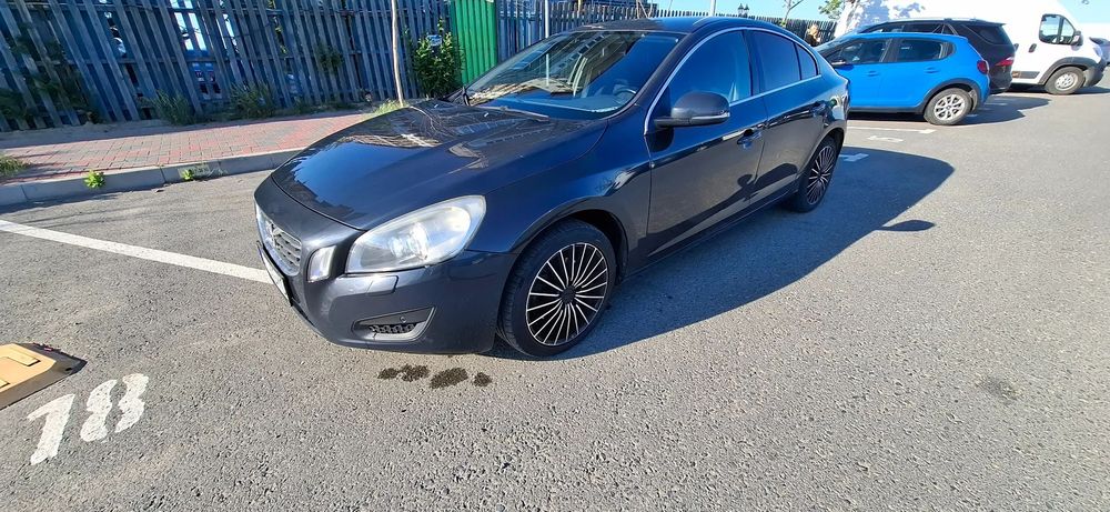 Volvo S60 Volvo S 60, motor 2.0, diesel,163cp,an fabricatie 2011- euro 5 ( motor
