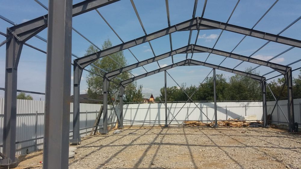 Vand structuri hale metalice diferite dimensiuni garaj