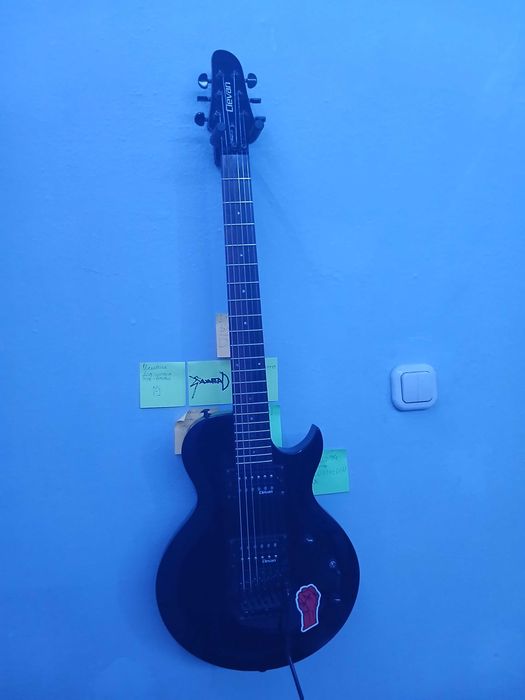 Электрогитара Clevan