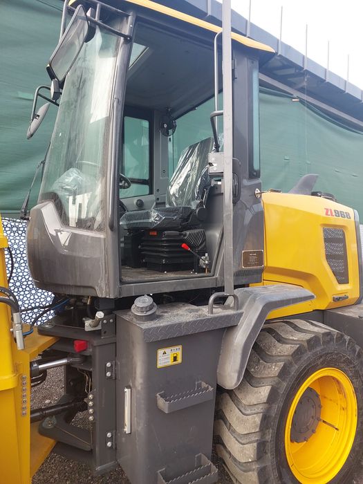 Фронтальный погрузчик 1.5 кублик 160 от кучи