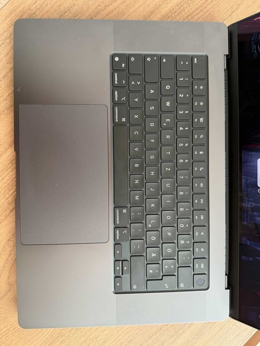 MacBook Pro 16 M3 Pro 2023