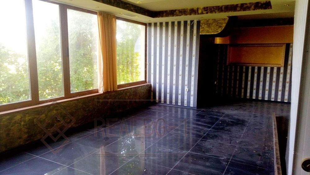 Продава се Заведение в Балчик - 247 кв.м за 466 €/кв.м - Снимка #6