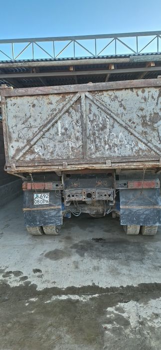 КАМАЗ самосвал...