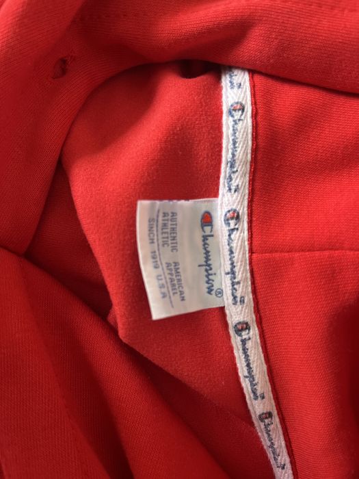 продам  кофту champion