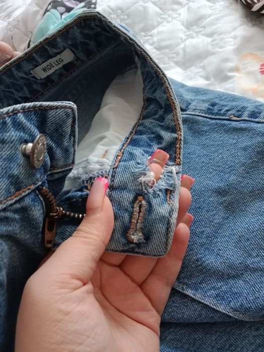 Продам джинсы летние