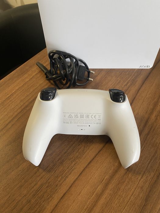 Sony PlayStation 5 Slim Disc Edition / 1 controller / 1 TB / White / Foarte bun / Cod produs: 1151