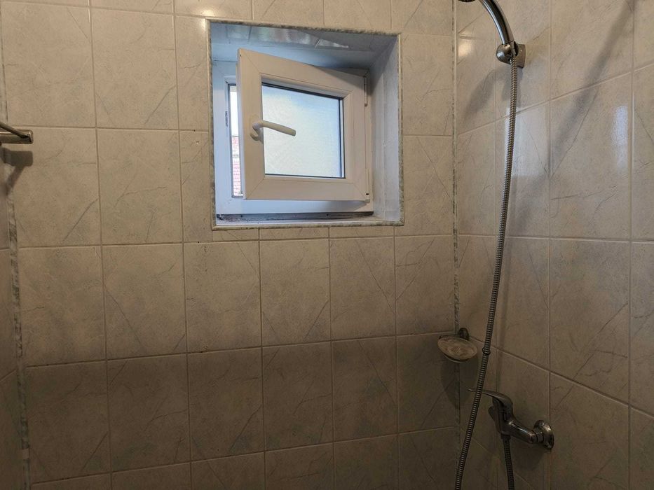 Proprietar , vând ap 2 camere semicentral