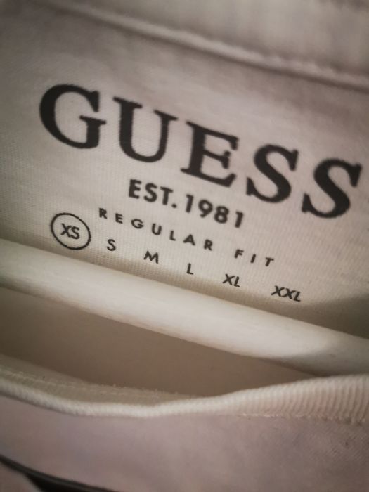 Tricou alb  Guess