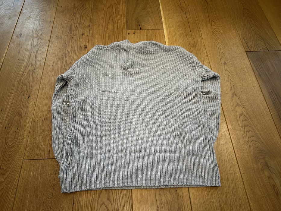 Дамски пуловер GUESS