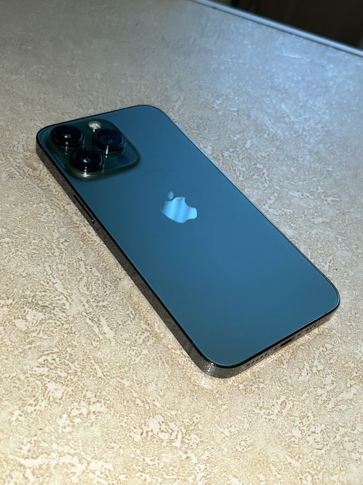 Продавам iPhone 13 Pro