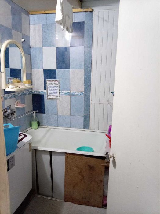 Продается квартира в Яшнабадском районе массив Панельный 2х ком 1-этаж