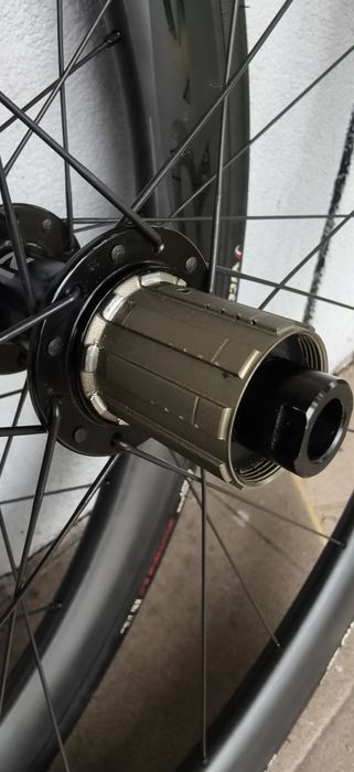 Карбонови Novatec R4 Disc CL Carbon Wheelset 12x100/12x142 Shimano HG