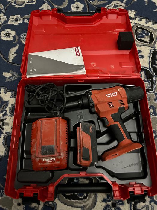 Hilti клепелник.