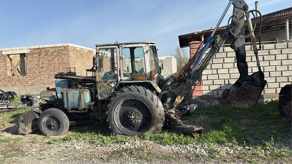 Спецтехника бульдозер чтз