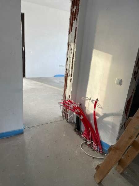 Продава се Къща в с. Белащица, Област Пловдив - 300 кв.м за 1300 €/кв.м - Снимка #2