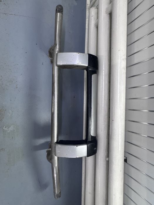 Продам кенгурятник Прадо 90