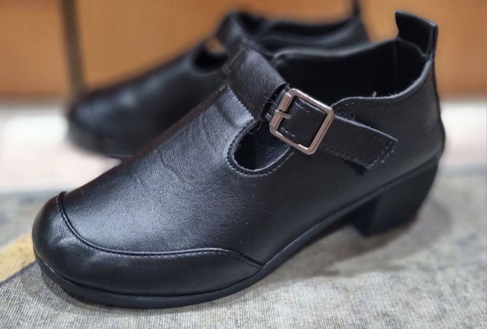 Продам женские туфли 39р