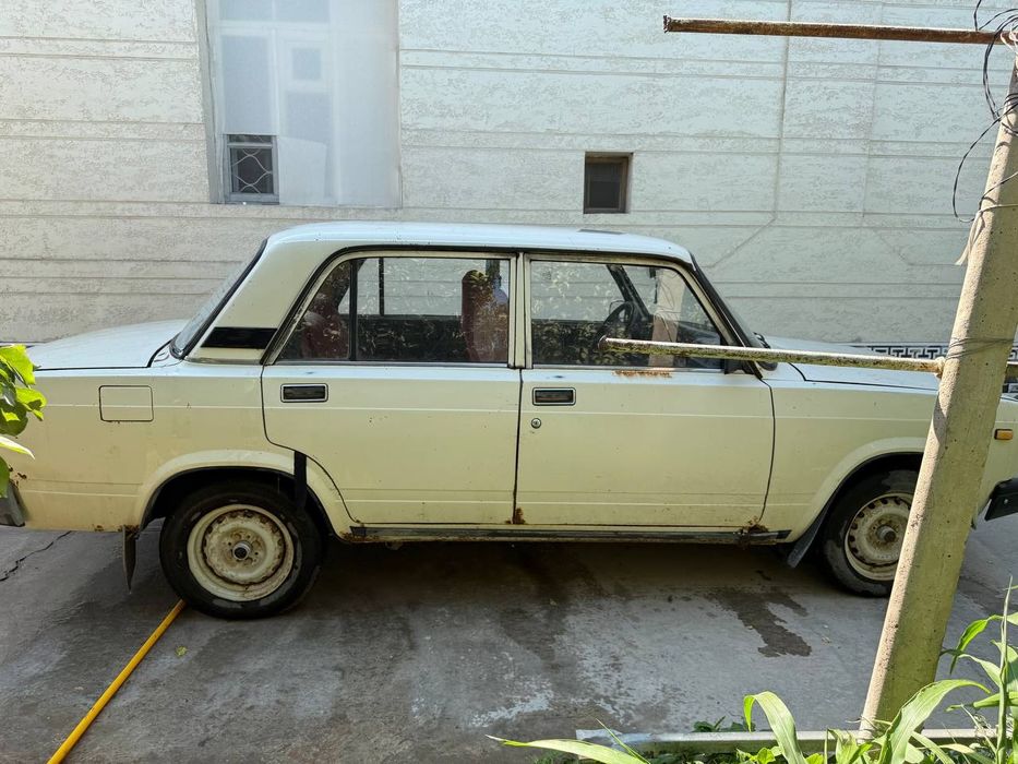 Vaz 07 srochni sotiladi