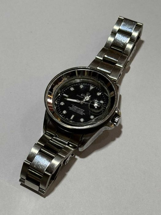 Продавам дамски часовник Rolex