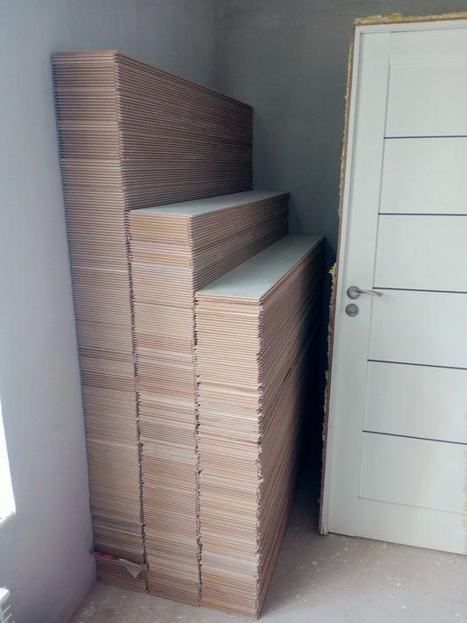 Дверь и ламинат 10/50