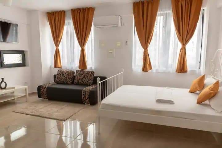 Vând garsoniera, Mamaia Nord, zona Kazeboo, 50 m de plaja