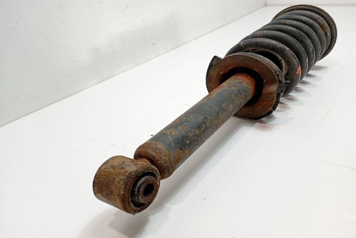 Telescop cu arc fata Mitsubishi Pajero a 3-a generatie (facelift)