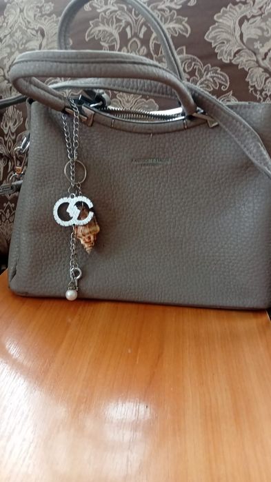 Продам сумки много не все фото