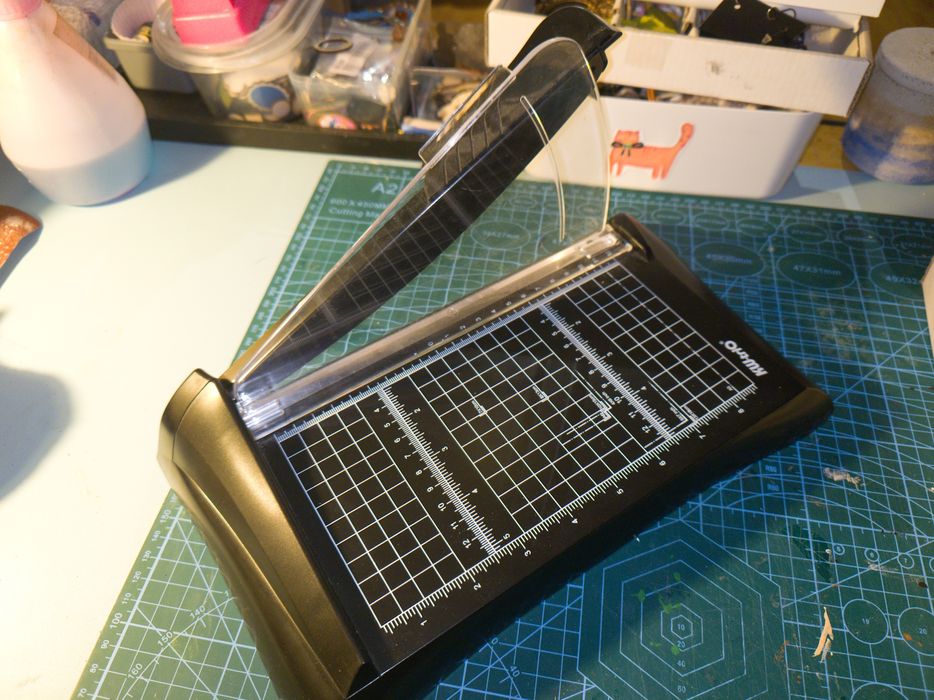 Ghilotină pentru tăiat hartie