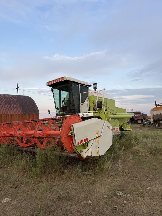 Комбайн Claas dominator