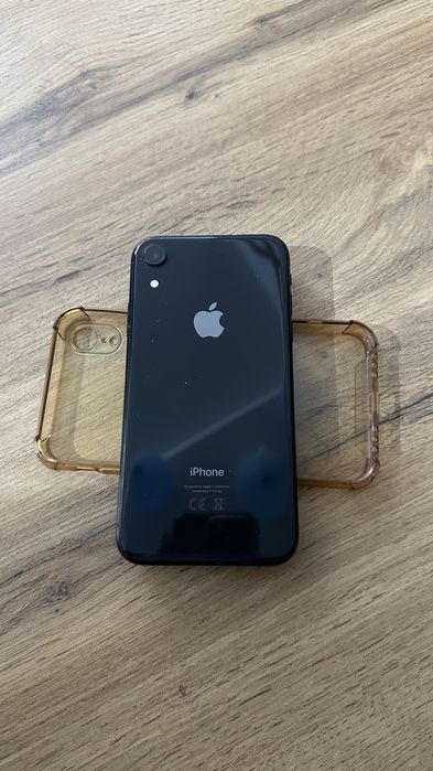 Продаётся iPhone XR