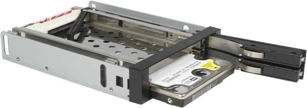 SIGILAT NOU rack dublu Startech 2 x SSD/HDD 2.5in SATA