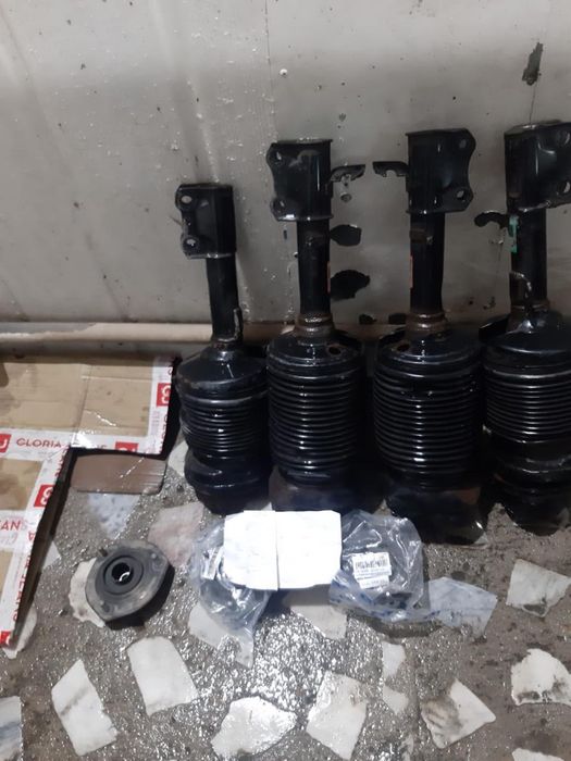 Продам пневмостойки Лексус RX350