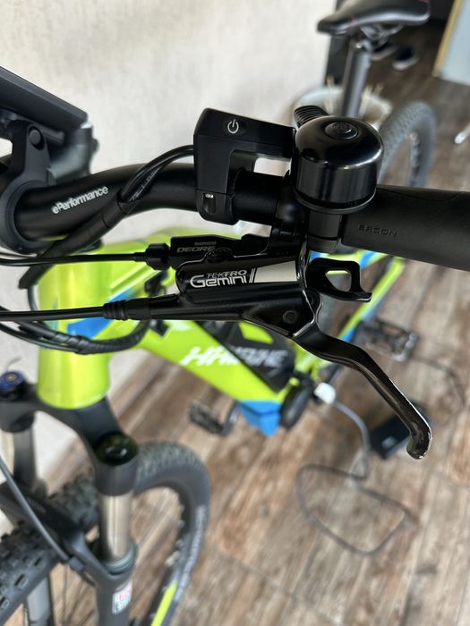 Vind bicicleta electrica Yamaha cu dimensiunea 29la roti