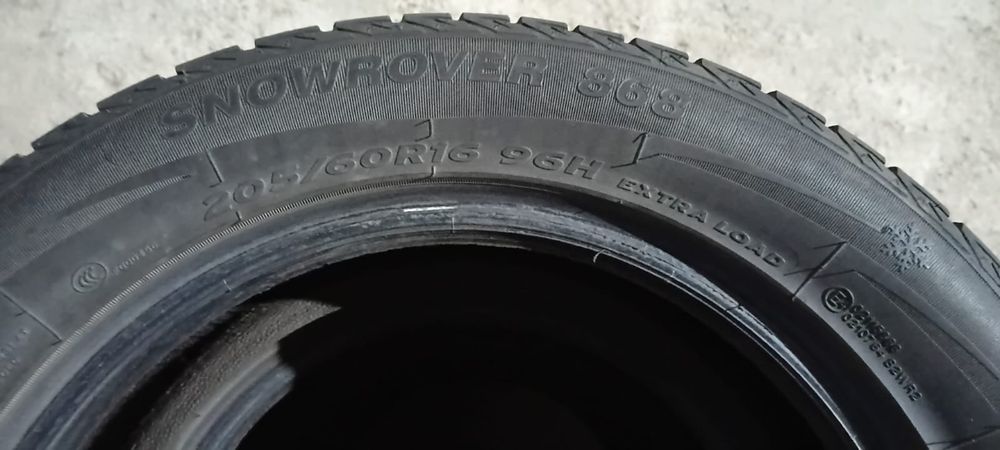 Продам 205/60R16 зимние шины
