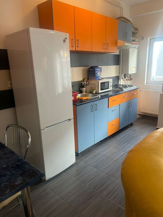 Inchiriez garsoniera