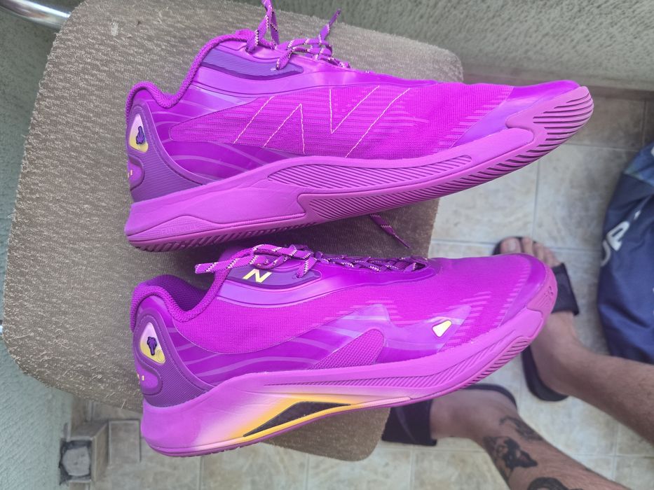 Продавам оригинални баскетболни обувки New Balance Kawhi 4
