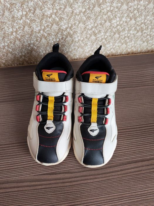 Детские кроссовки, размер 32