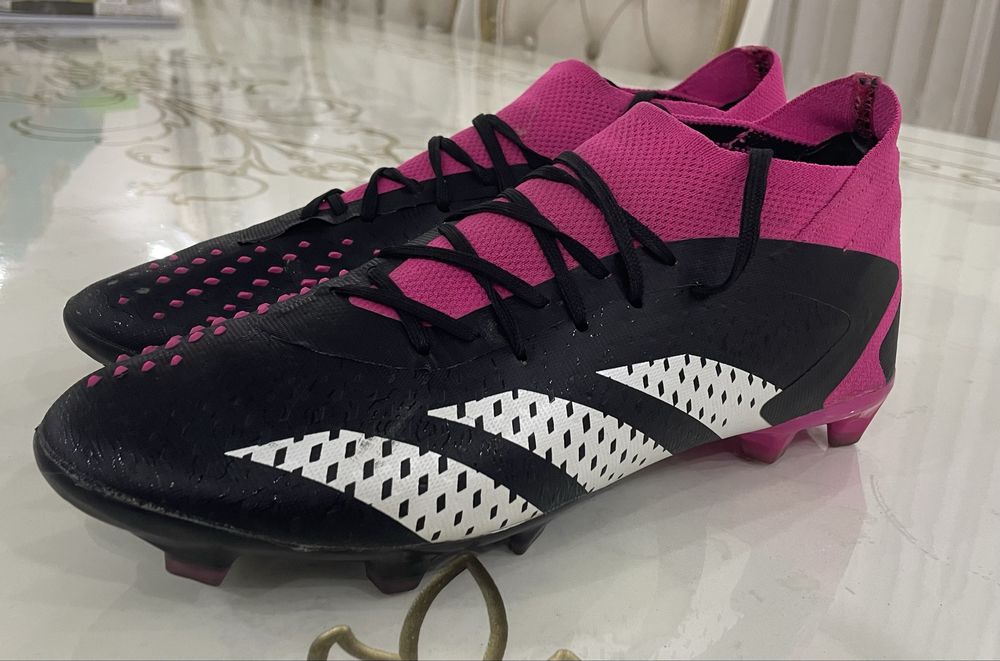 Бутсы Adidas predator pink
