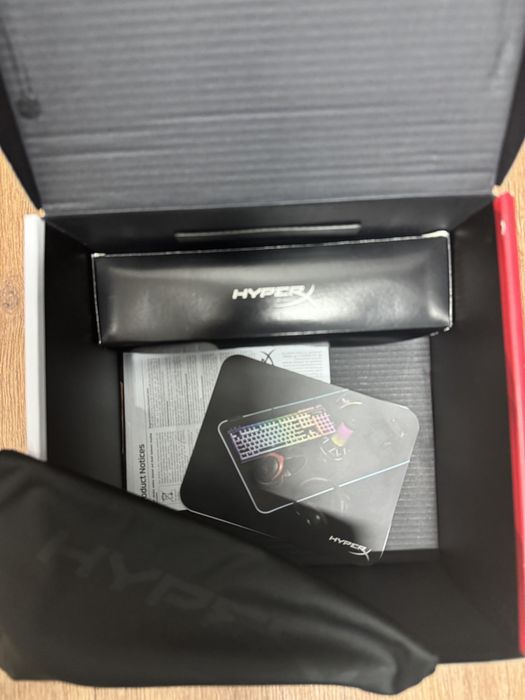 Наушники  hyperx