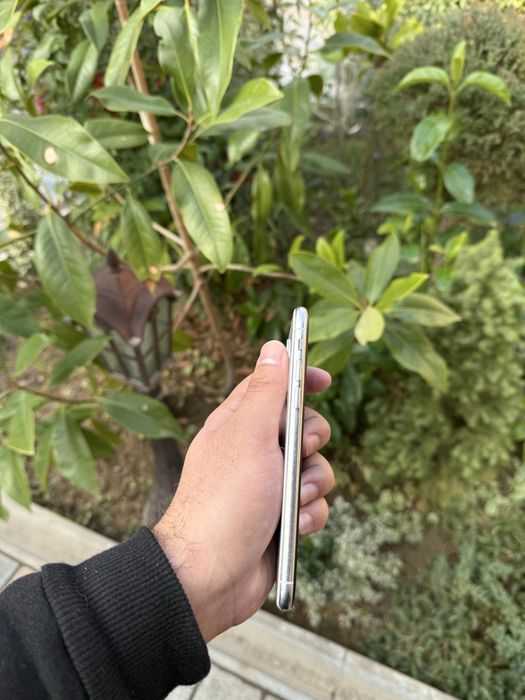 Iphone x ayfon x 64gb LL/A oq sotiladi tel ideal aybi yo face ishlidi