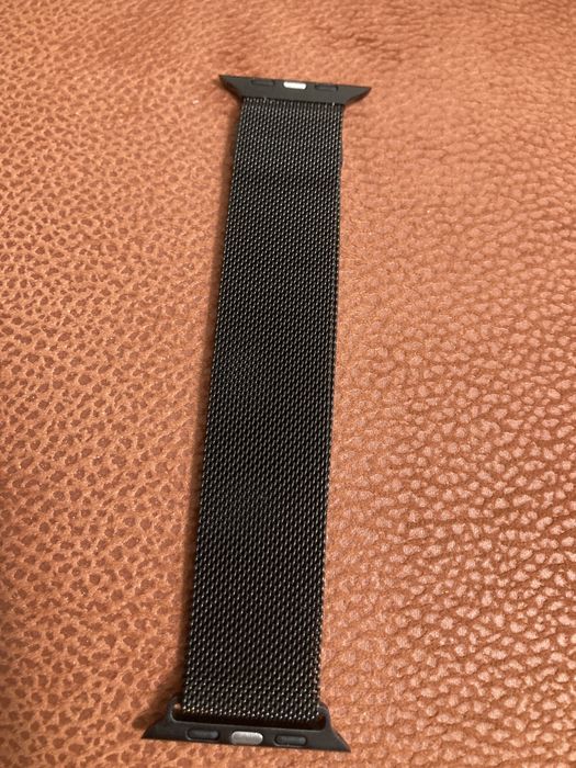 Металлический ремешок Apple Watch