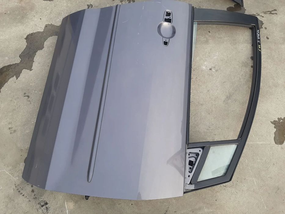 usa portiera dreapta fata mazda 5 2005-2010