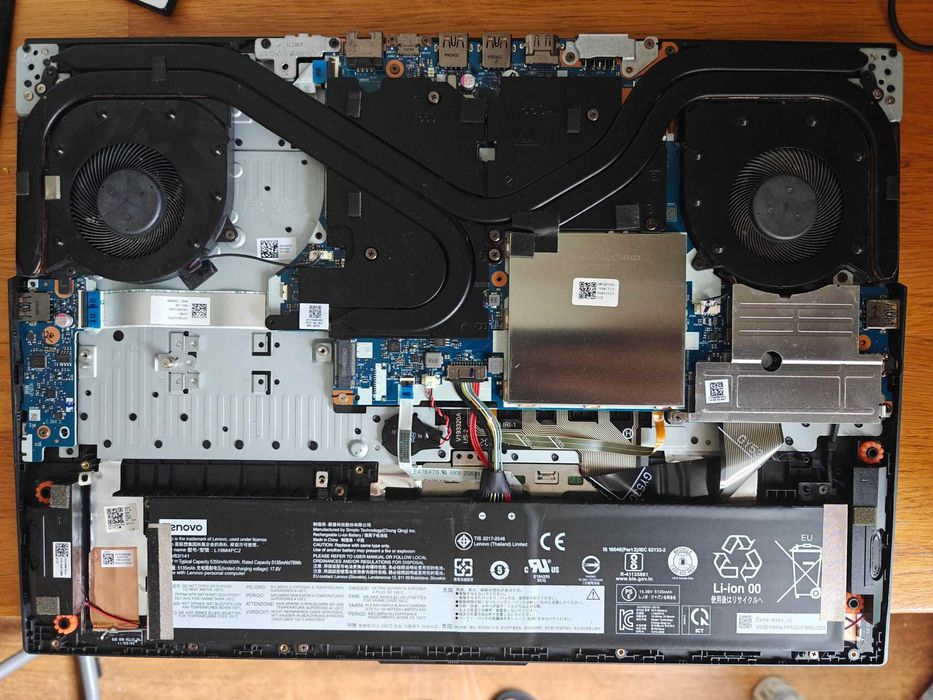 Laptop Legion 5 17ARH05H 17" Ryzen 5 4600H 2060 16GB RAM 1TB SSD