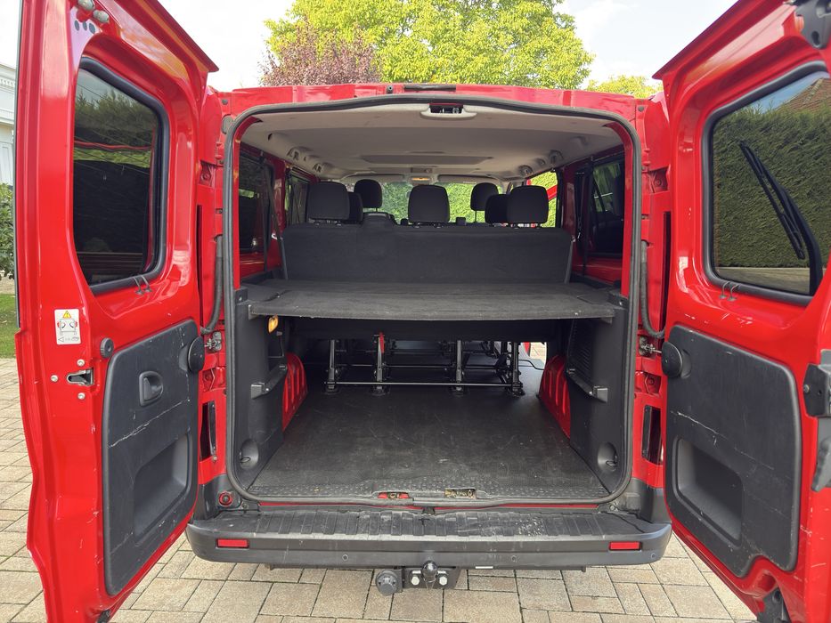 Renault Trafic Passenger 9 locuri – 1.6dCi