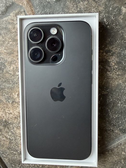 Vand telefon Iphone 15 PRO
