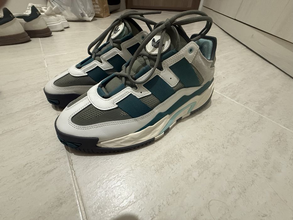 Маратонки adidas