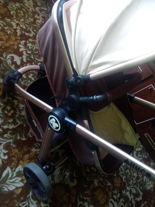 Бебешка количка Kikka Boo+столче за кола, добро състояние