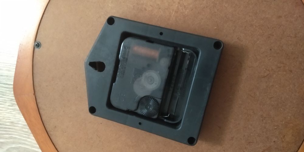 Настенные интерьерные часы