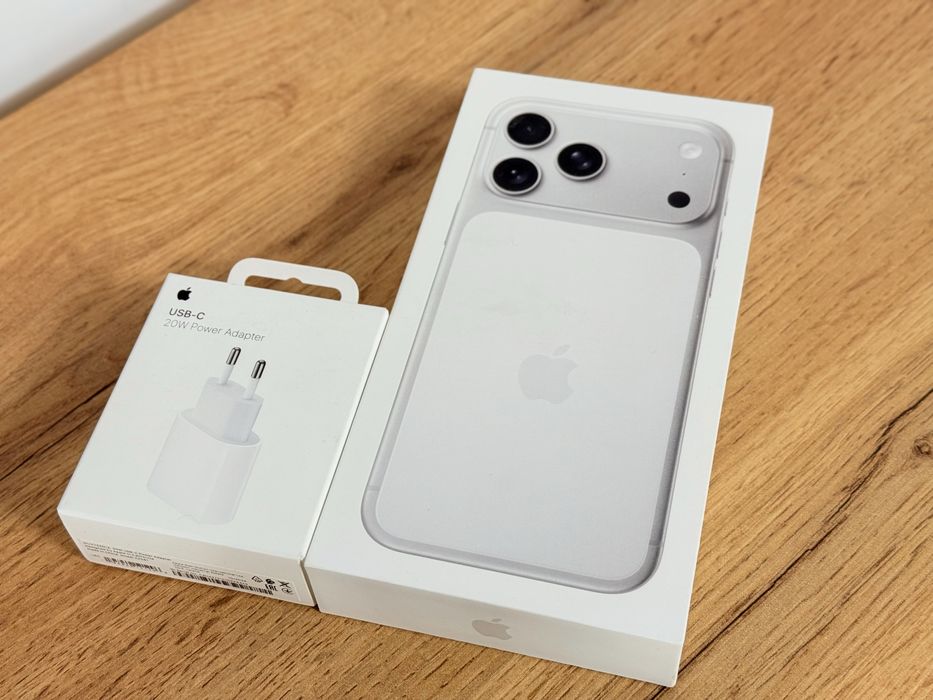 iPhone 17 Pro Max чисто нов запечатан!!!