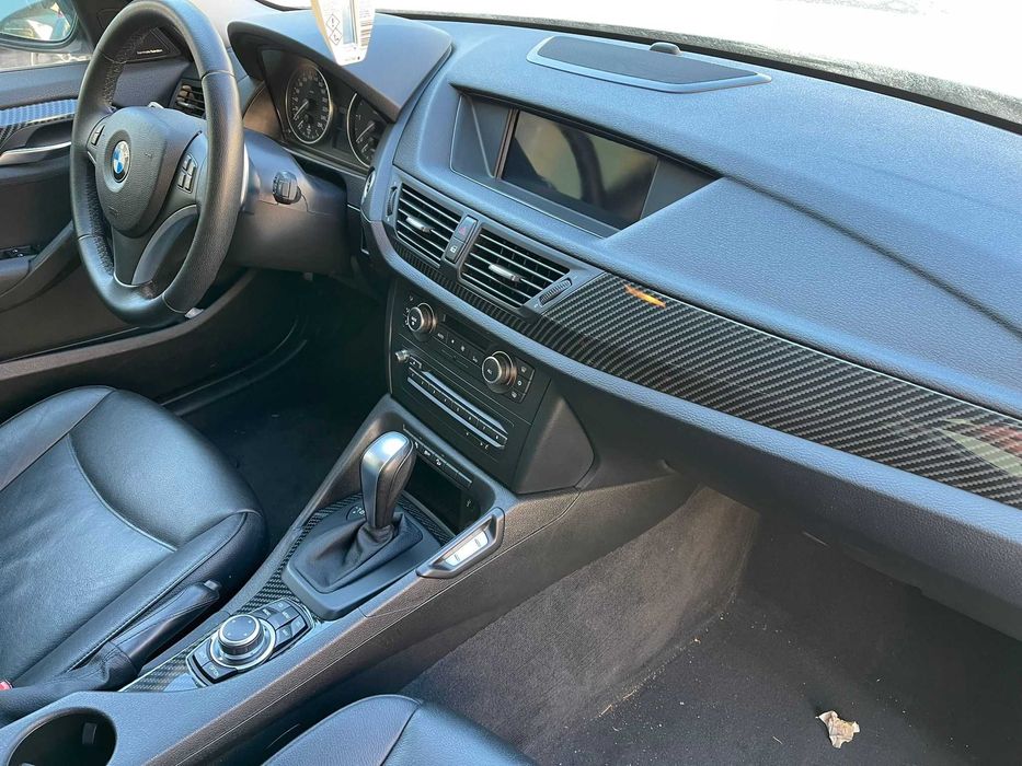 Vopsire trimuri auto-moto prin hidrotransfer.